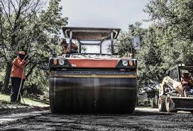 Best Asphalt Driveway Installation  in Linln Park, CO