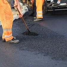 Best Driveway Drainage Solutions  in Linln Park, CO